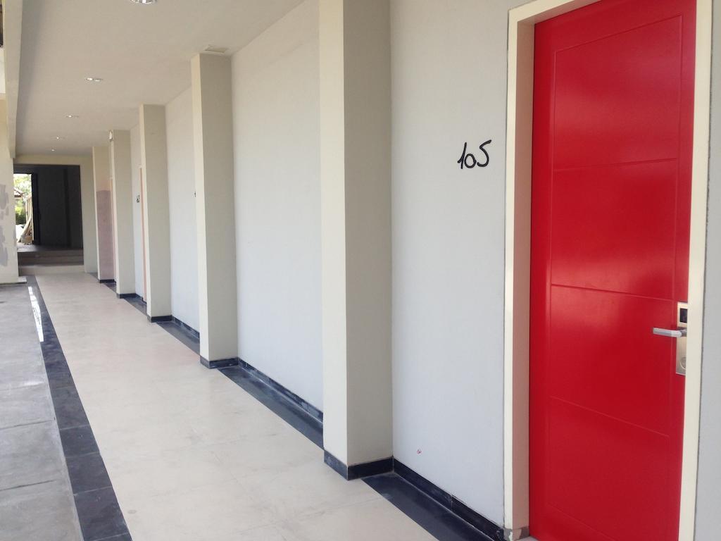 Rumah Cassa Guest House Surabaja Zewnętrze zdjęcie