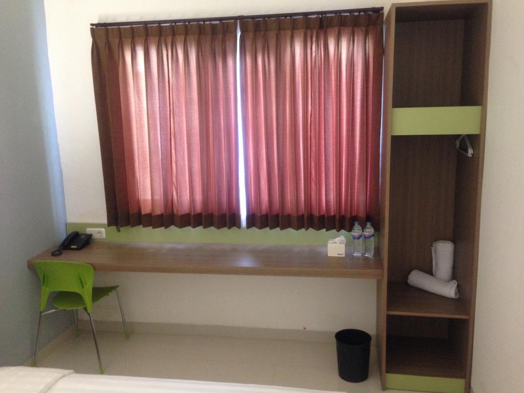 Rumah Cassa Guest House Surabaja Pokój zdjęcie