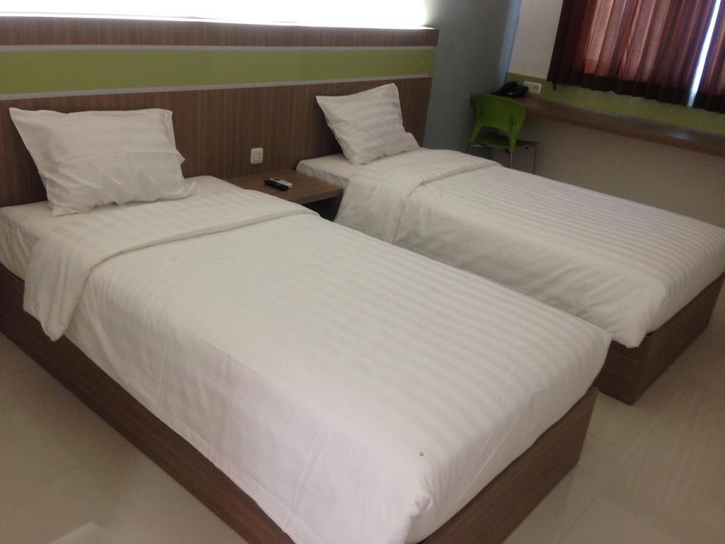 Rumah Cassa Guest House Surabaja Pokój zdjęcie