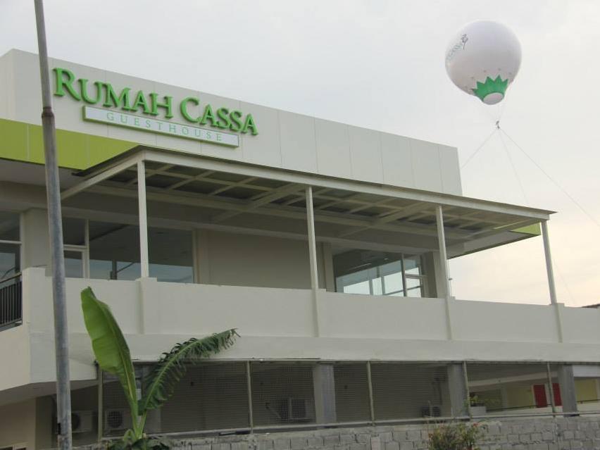 Rumah Cassa Guest House Surabaja Zewnętrze zdjęcie