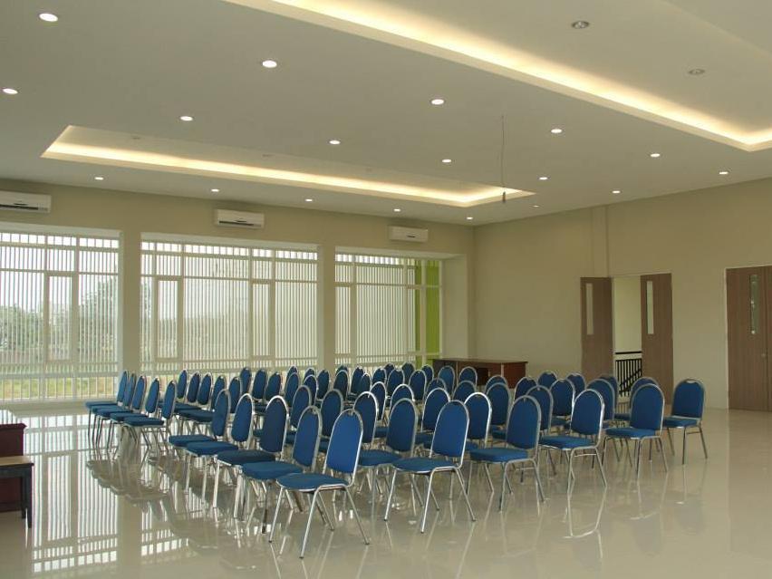 Rumah Cassa Guest House Surabaja Zewnętrze zdjęcie